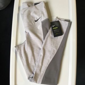 nike sculpt hyper tight fit